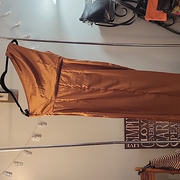 Dress wedding/prom/Christmas - Picture 3 of 3